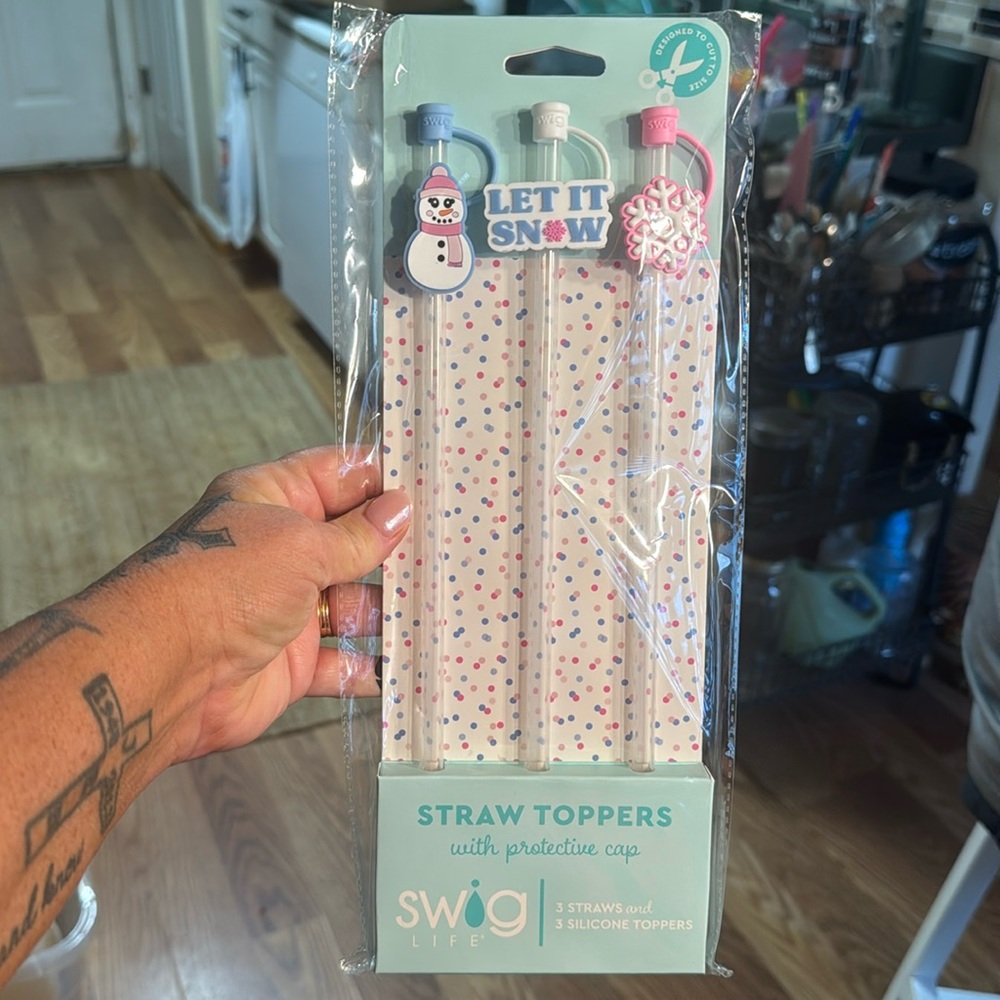 Swig Life Straw Toppers with Protective Cap - Multicolor NEW